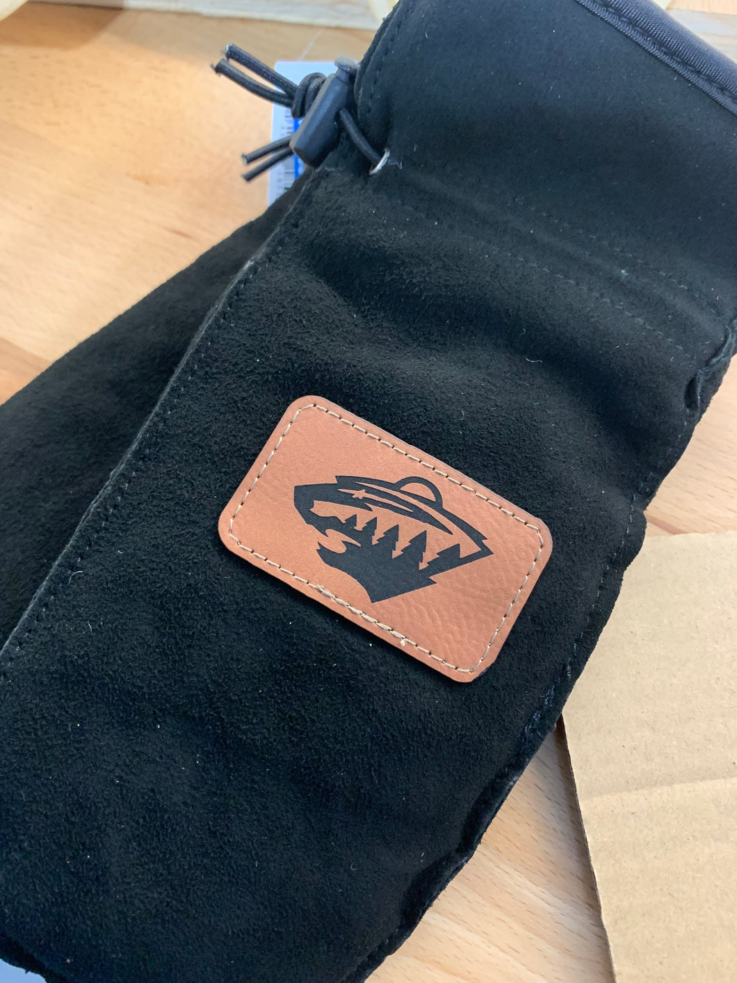 Ladies Fashion Mitten with Leather Patch