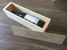 Load image into Gallery viewer, Custom Personalized Wine or Gift Boxes for Wedding Party, Bridesmaid, Maid of Honor
